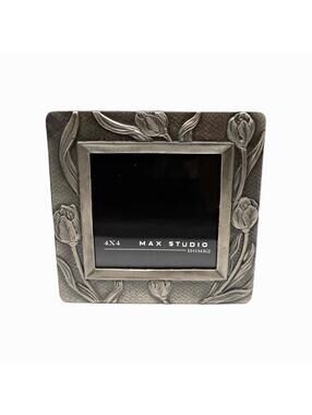 Max Studio Home Pewter Tulip Flower Picture Frame 4” x 4” New.